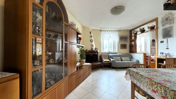 Tre locali semindipendente - Cologno Monzese