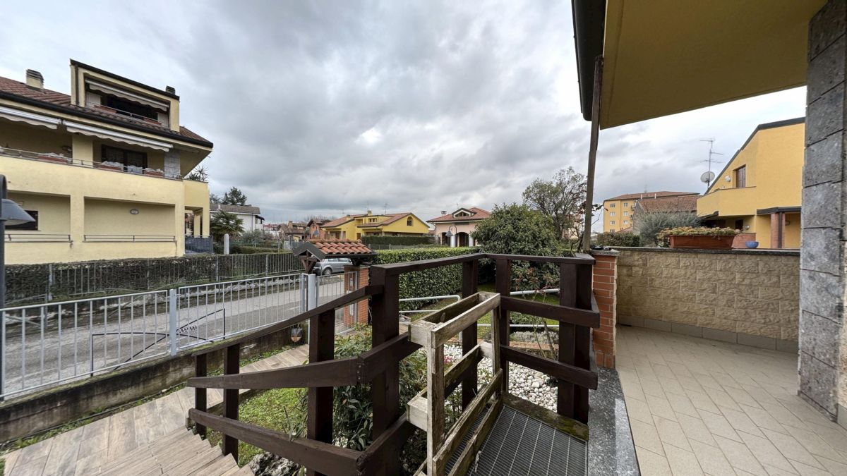 Splendida villa con giardino terrazzo e box triplo, Brugherio - foto 31 di 46