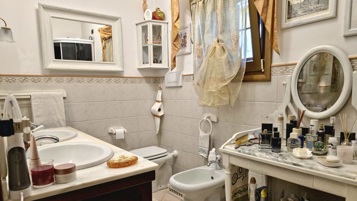 Splendida villa con giardino terrazzo e box triplo, Brugherio - foto 35 di 46